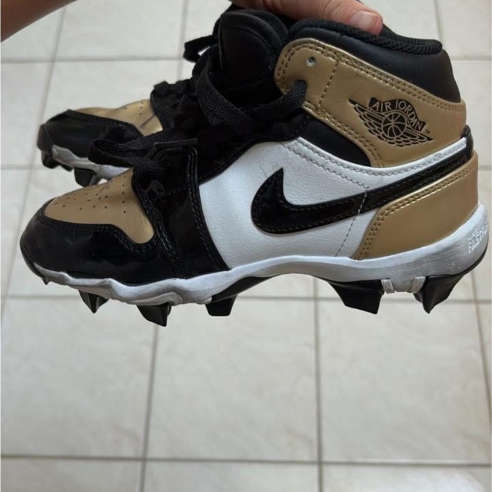 Jordan Kids Cleats in Black, White & Gold